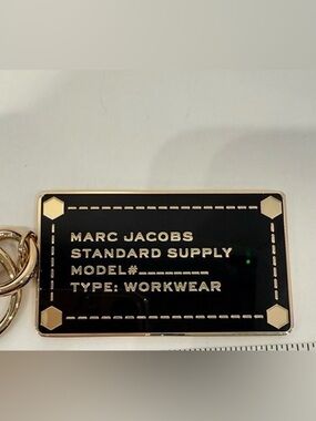 Marc Jacobs The Plate Charm Metal Keychain